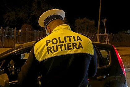 Politistii din cadrul Politiei Orasului Aninoasa au oprit pentru control pe 31 martie a c in jurul orei 0300 un vehicul care circula pe DN 66A din directia Petrosani catre Vulcan