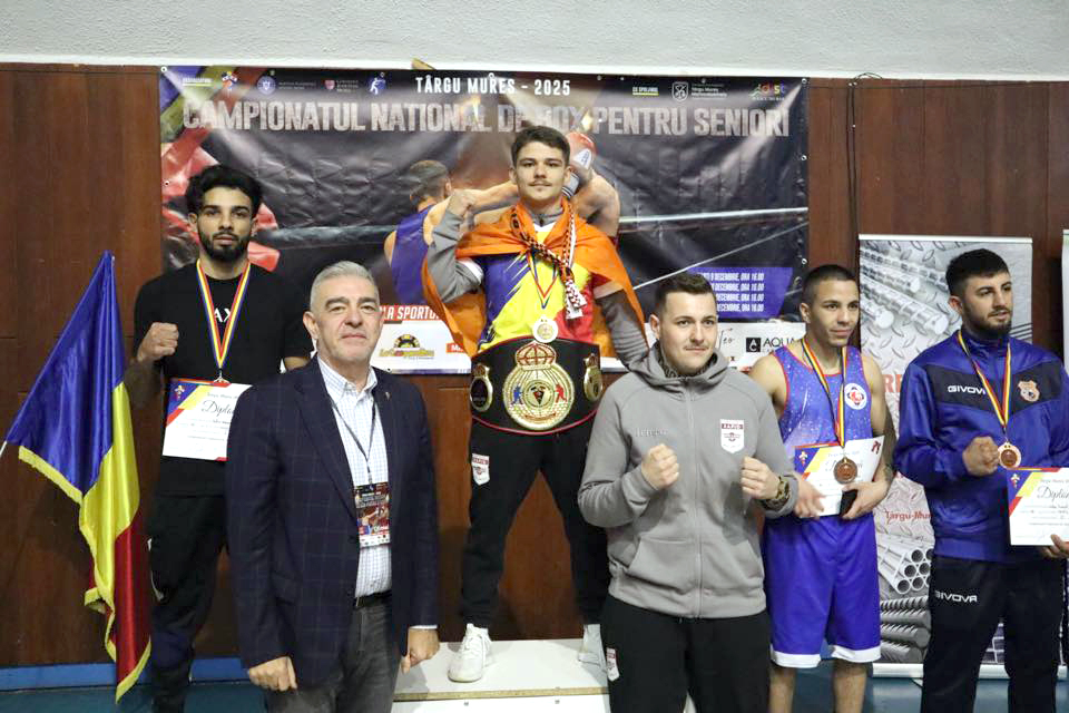 Campionul de box Cosmin Girleanu se intoarce acasa la Hunedoara