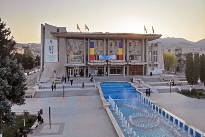 Casa de Cultura din Deva renovata printr o investitie a Consiliului Judetean