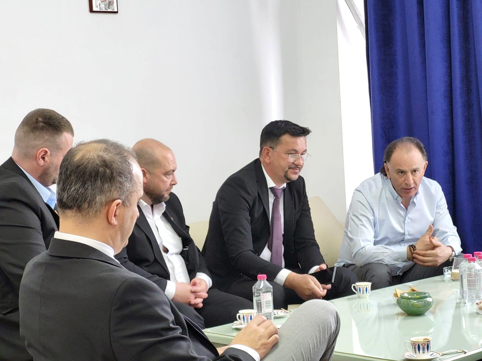 Deputatul AUR Tiberiu Claudiu Barstan Valea Jiului trebuie sa aiba un viitor nu sa ramana in trecut Cel mai mare bazin carbonifer din Romania are potential turistic si trebuie dezvoltat Un plan concret nu doar vorbe