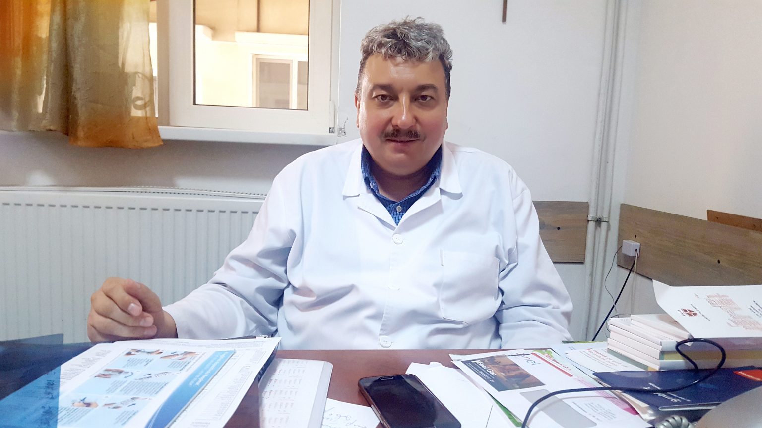 Odihna nu este de joaca Stii cat de sanatos te odihnesti Somnul ne poate influenta sanatatea Poti verifica gratuit starea ta de sanatate cu bilet de trimitere la Sanatoriul de Pneumologie Brad