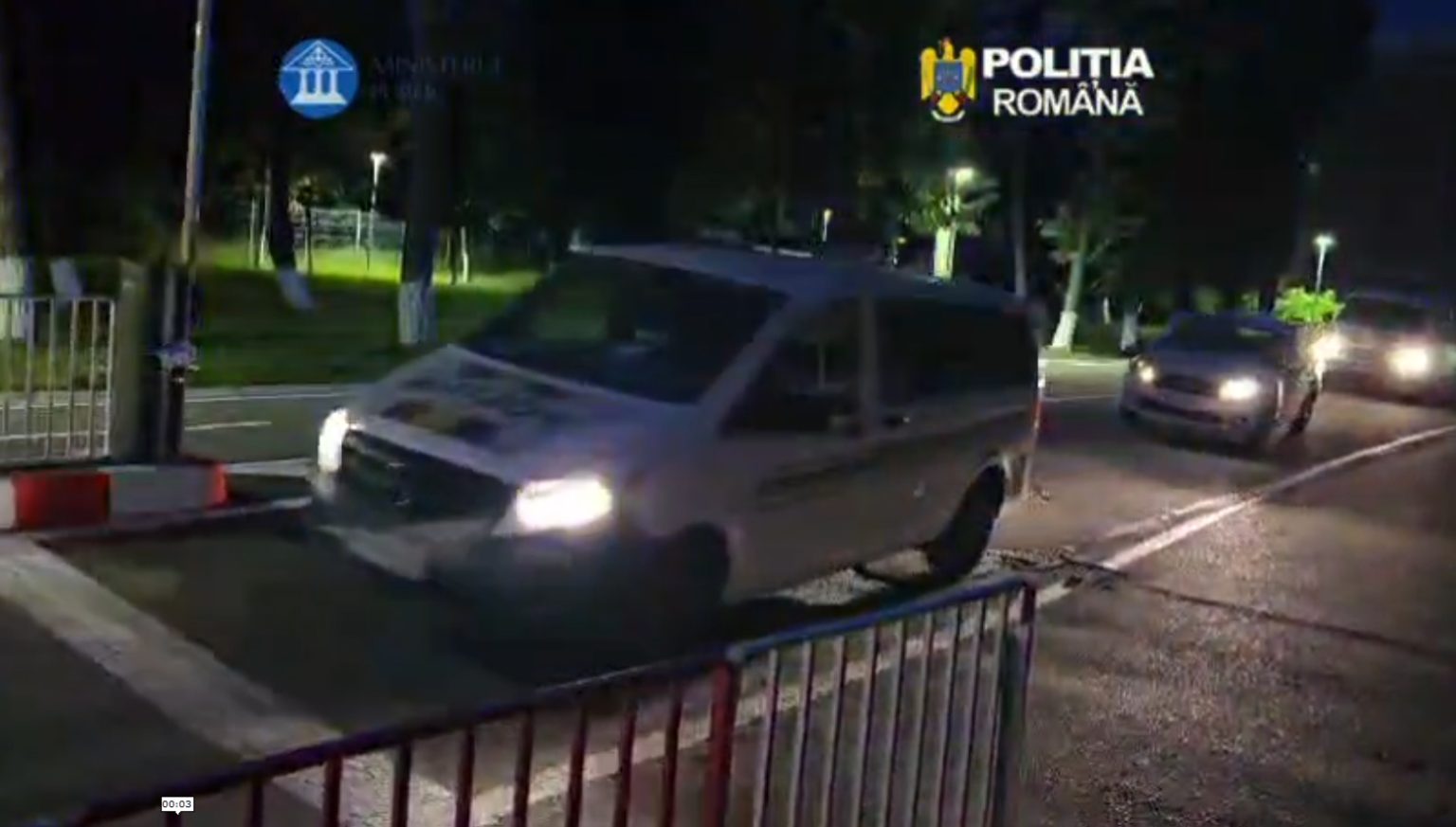 PERCHEZITII IN JUDETUL HUNEDOARA INTR UN DOSAR PENAL PENTRU INFRACTIUNI DE PIRATERIE SOFTWARE SI INSELACIUNE