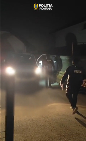 POLITISTII DIN HUNEDOARA INSIPRESC ACTIVITATILE DE PREVENIRE SI COMBATERE A INFRACTIUNILOR DIN DOMENIUL CRIMINALITATII INFORMATICE