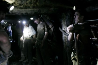 PROTEST LA MINA LUPENI MINERI BLOCATI N SUBTERAN