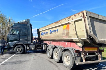 Un alt accident rutier a avut loc pe DN 66 in satul Rusi comuna Bretea Romana la scurt timp dupa cel din localitatea Hasdat