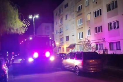 n aceasta seara pompierii Detasamentului Orastie au intervenit dupa un apel la 112 care anunta un incendiu izbucnit intr un apartament situat la etajul 4 al unui bloc de pe strada Muresul in municipiul Orastie