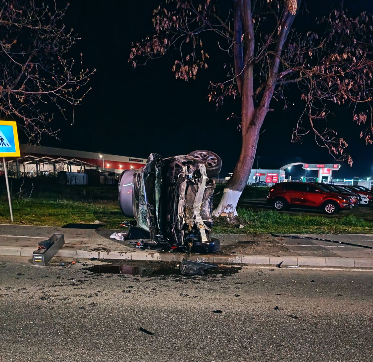 noaptea trecuta pompierii de la punctul de lucru bretea romana au intervenit cu o autospeciala de descarcerare in localitatea calan in urma unui apel eCall referitor la un accident rutier