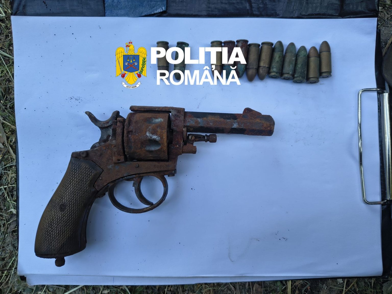ARMENI LETALE VECHI INDEPARTATE DE POLITISTII HUNEDORENI