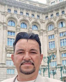 Deputatul Tiberiu Claudiu Barstan SAFE nu este sigur Magie neagra cu soarta romanilor