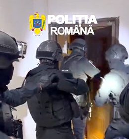 Perchezitii intr un dosar de frauda cibernetica si fals in documente electronice