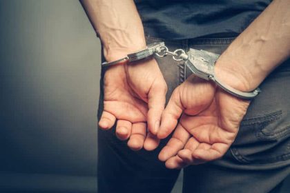 hunedorean cautat international obligat sa suporte costurile extradarii