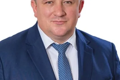 Adrian David a dat proba scrisă pentru directorul general al Casei de Sănătate Hunedoara