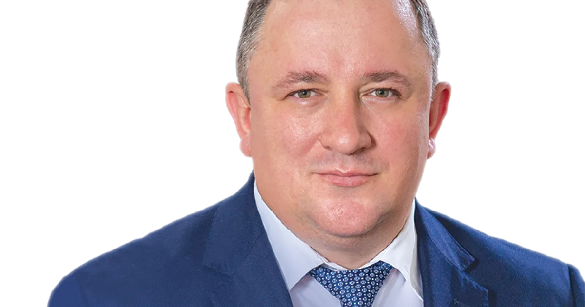 Adrian David promovează examenul de director la CJAS Hunedoara cu nota 81,2