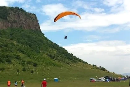 Campionatul European de Parapante are loc la Măgura Uroiului