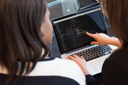 Cum îți schimbă un laptop felul în care gândești munca