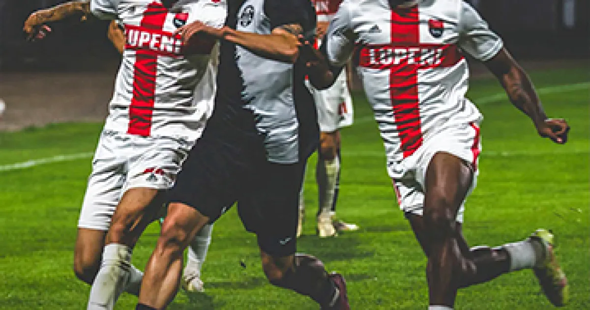 O seară memorabilă pe stadionul din Petroșani