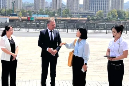 Primarul Hunedoarei, într-o vizită oficială în China