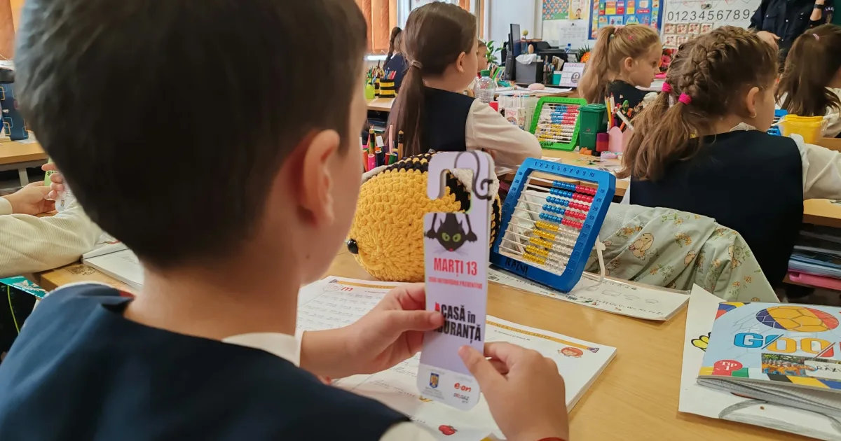 Campanie „Marți 13” în Hunedoara: pompierii demontă superstiții și predau prevenția